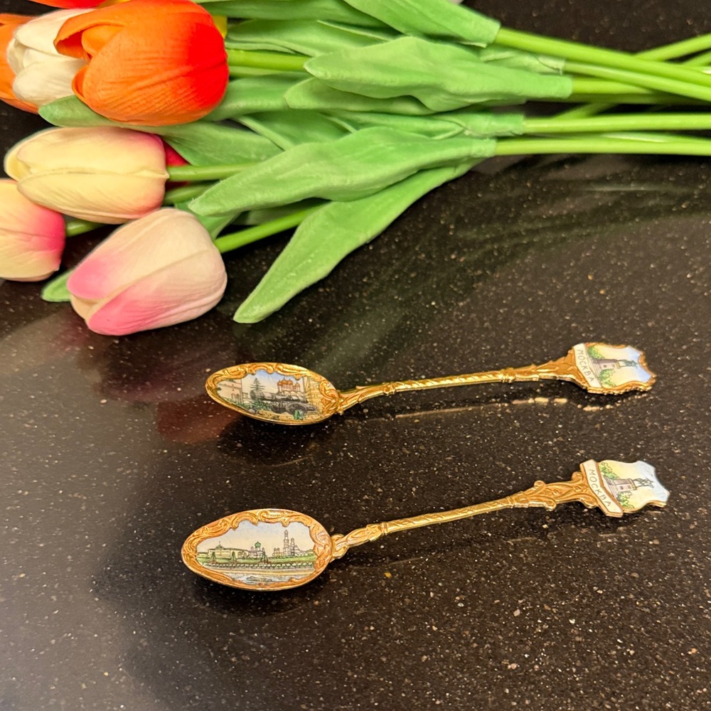 Vintage Souvenir Enamel Spoons Moscow Design Set-2